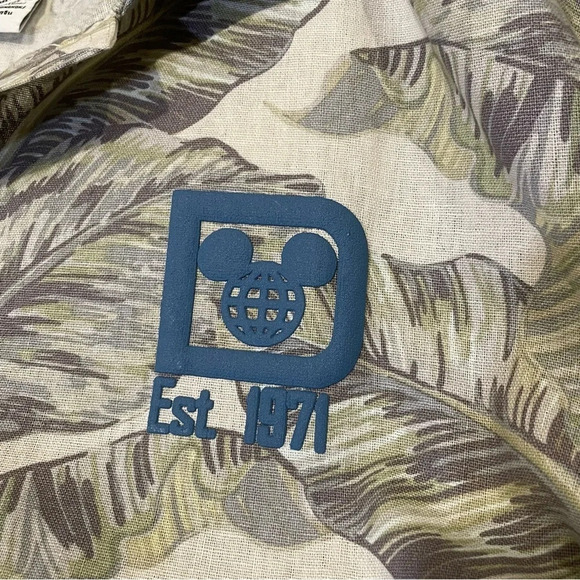 NWT Walt Disney World Tropical Spirit Jersey Shirt Jacket Shacket Men's Small - Picture 5 of 10